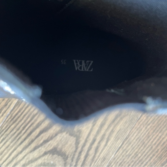 Zara Leather Silver-Studded Booties. Used. Girls size 35. - Picture 5 of 5